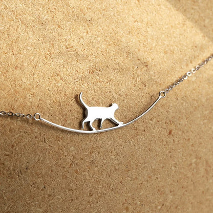 Female Personality Walking Cat Pendant Necklace Cute Animal Kitten Curved Simple Clavicle Chain Necklaces Party Jewelry
